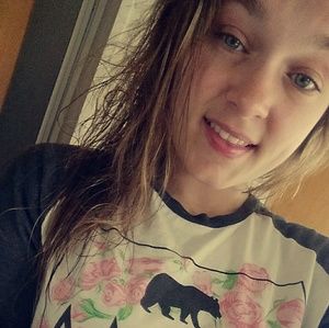 Meet your Posher, Katlyn